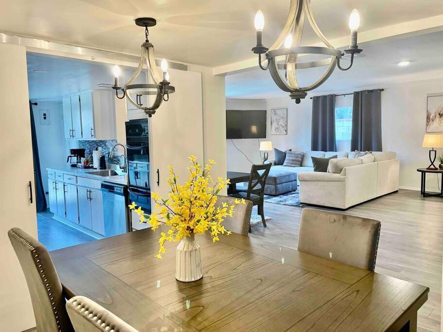Glendora Pool Home Retreat Экстерьер фото